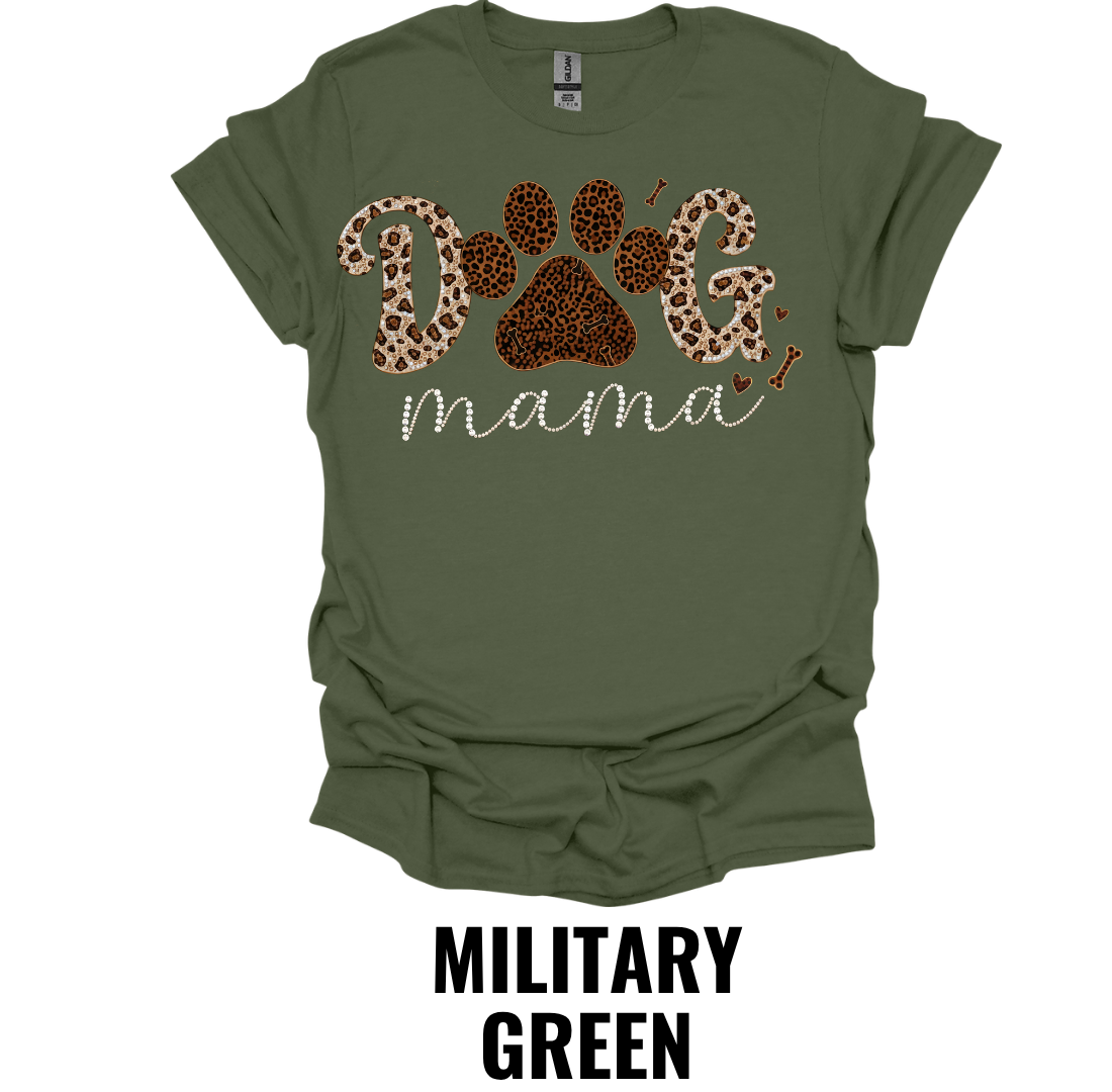 Leopard Dog Mama T-Shirt – Stylish Paw Print Dog Lover Tee